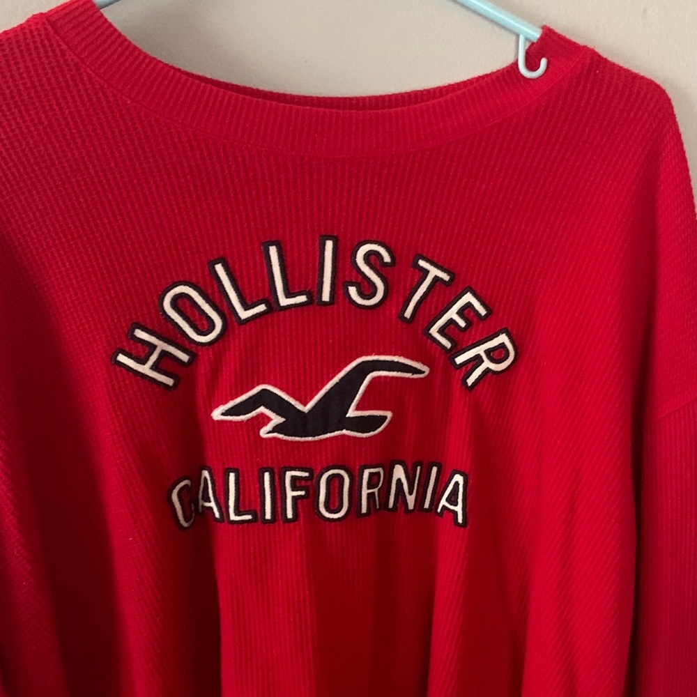 Hollister sweater/long sleeve material